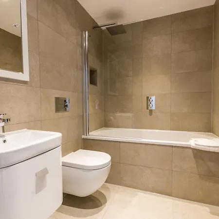 公寓 钱伯斯堡公寓 *